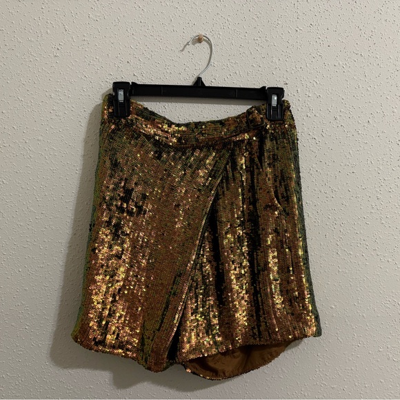 3.1 Phillip Lim Gold Sequin Silk Mini Shorts - Size 0 - Picture 1 of 10